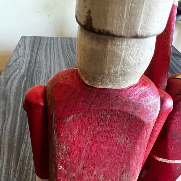 Wolf Creek Folk Art Santa & Mrs Claus Figure Hand Carved & Painted Wood - Picture 5 of 15